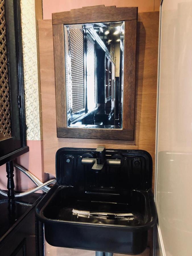 Slapen Bij Cafe De Concurrent Hotel Влисинген Екстериор снимка