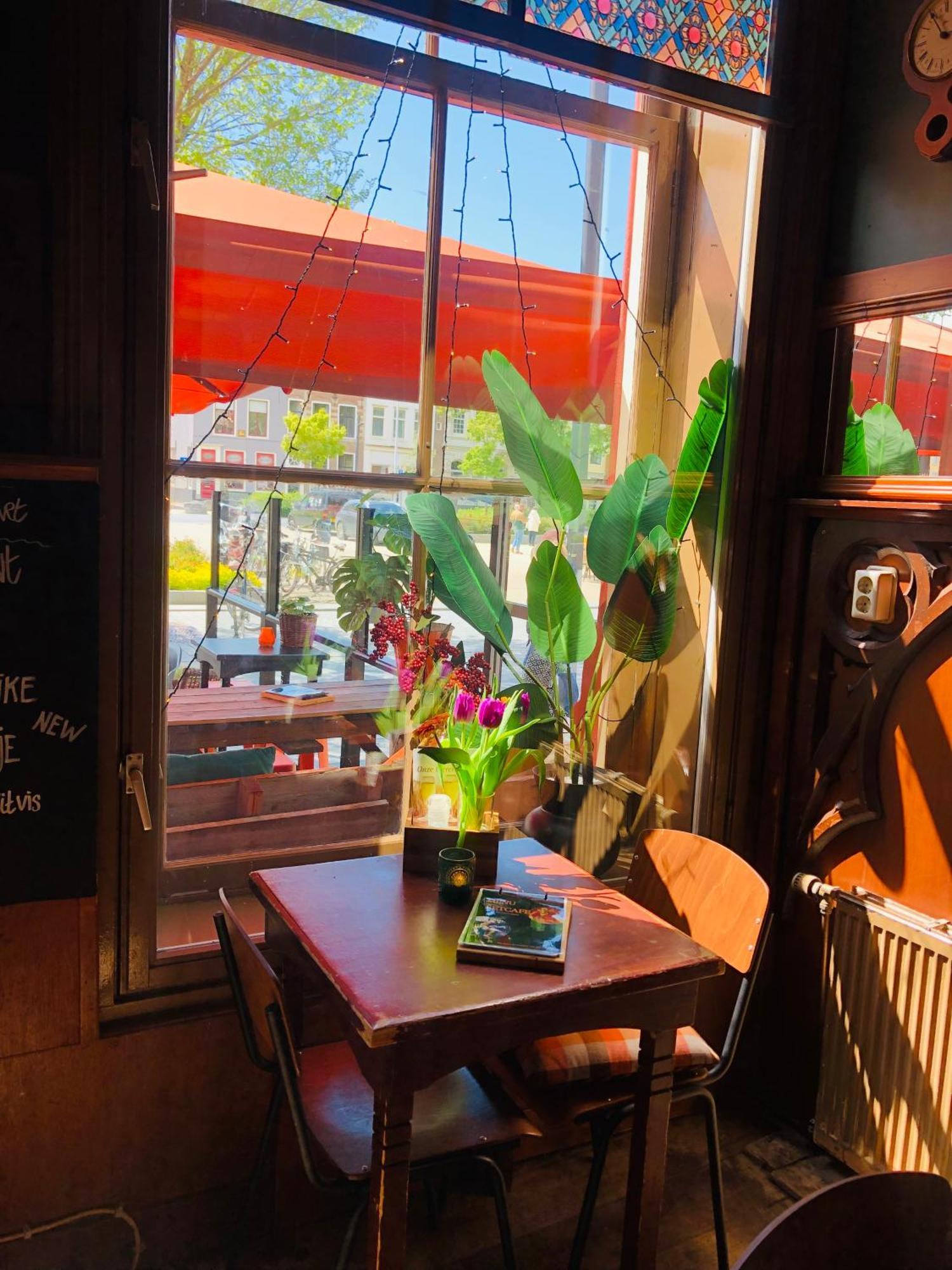 Slapen Bij Cafe De Concurrent Hotel Влисинген Екстериор снимка